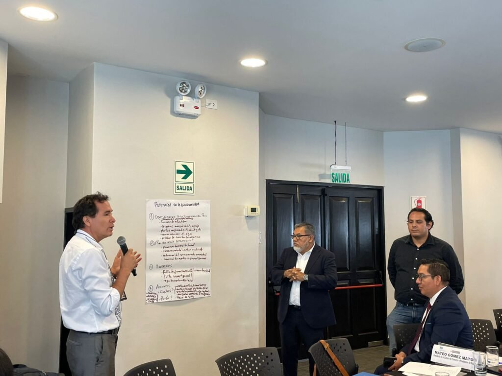 𝗠𝗮𝗻𝗰𝗼𝗺𝘂𝗻𝗶𝗱𝗮𝗱 𝗥𝗲𝗴𝗶𝗼𝗻𝗮𝗹 𝗔𝗺𝗮𝘇𝗼́𝗻𝗶𝗰𝗮 𝘀𝗲 𝘀𝘂𝗺𝗮 𝗮 𝗴𝗿𝘂𝗽𝗼 𝘁𝗲́𝗰𝗻𝗶𝗰𝗼 𝗽𝗮𝗿𝗮 𝗱𝗶𝘀𝗲𝗻̃𝗮𝗿 𝗹𝗮 𝗘𝘀𝘁𝗿𝗮𝘁𝗲𝗴𝗶𝗮 𝗱𝗲 𝗕𝗶𝗼𝗲𝗰𝗼𝗻𝗼𝗺𝗶𝗮 𝗱𝗲𝗹 𝗣𝗲𝗿𝘂́